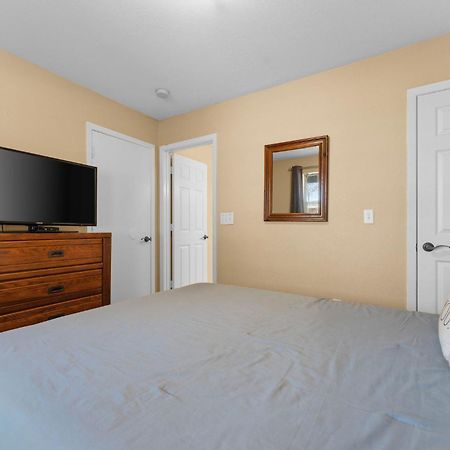 Cozy Top Floor 2Br Condo With View And Amenities!! 브랜슨 외부 사진
