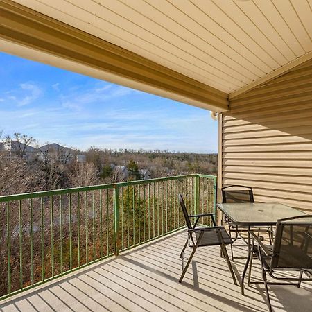 Cozy Top Floor 2Br Condo With View And Amenities!! 브랜슨 외부 사진