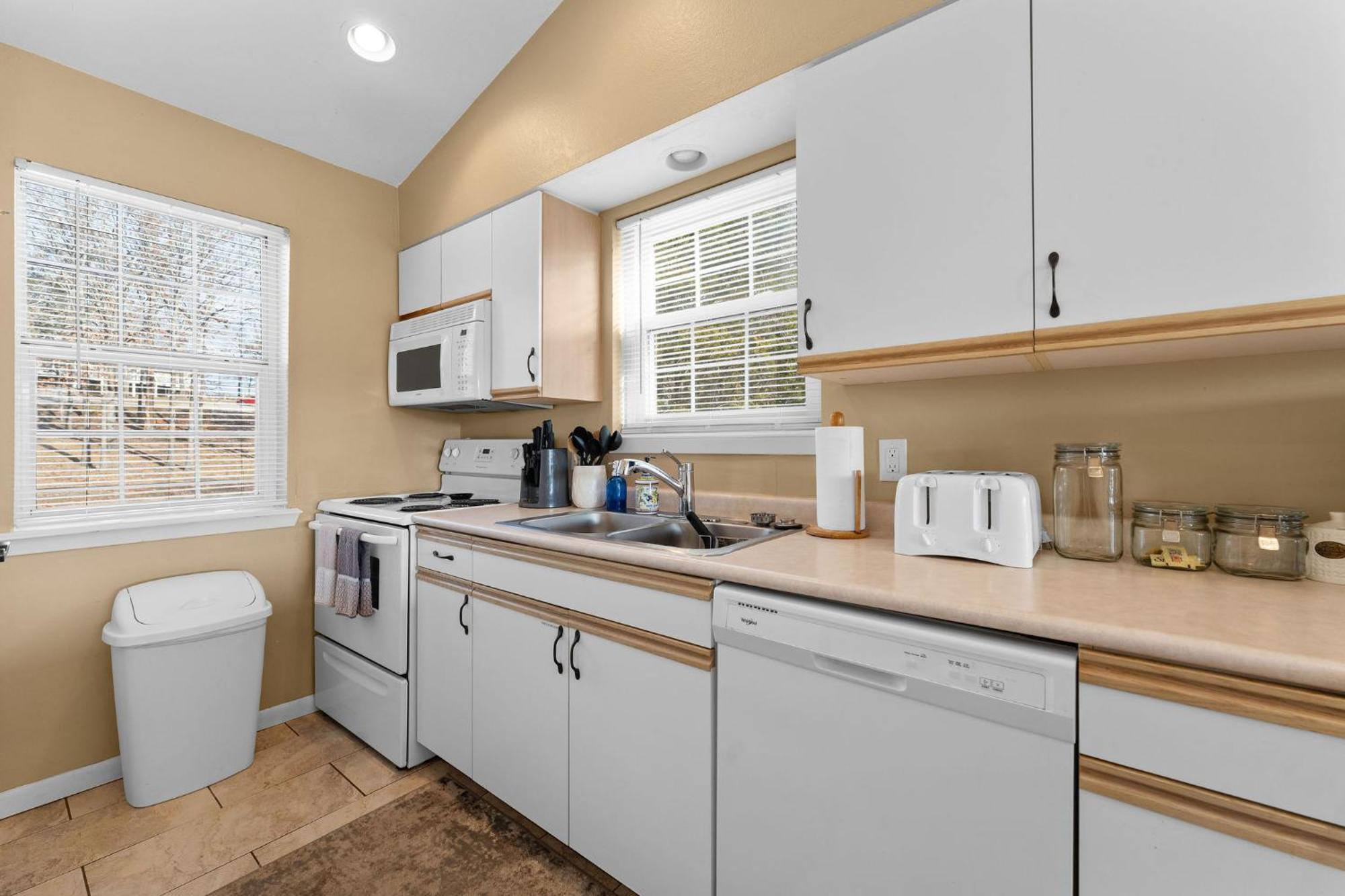 Cozy Top Floor 2Br Condo With View And Amenities!! 브랜슨 외부 사진