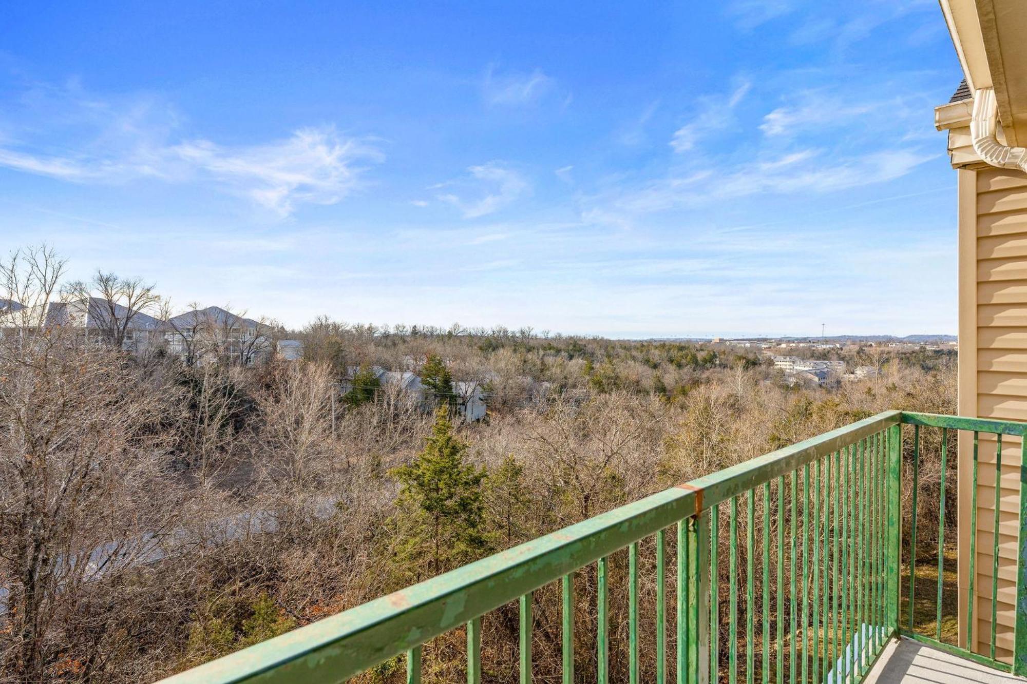Cozy Top Floor 2Br Condo With View And Amenities!! 브랜슨 외부 사진
